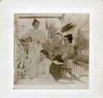 Sisters Alice and Gertrude Perkins with Eda Lue Dinsmore